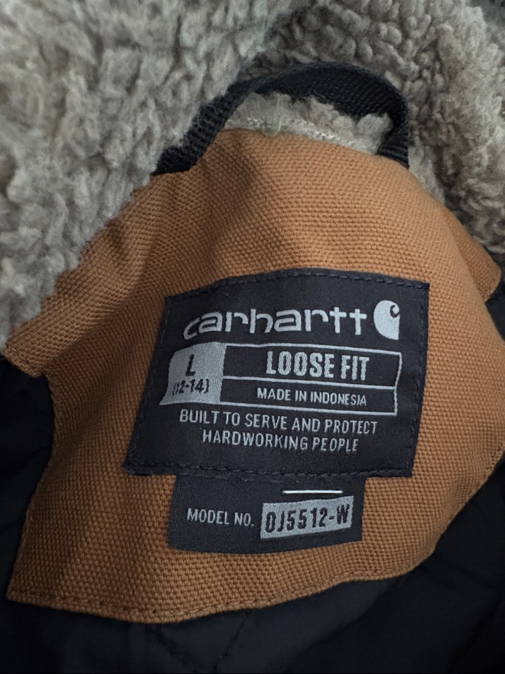 Women’s Carhartt Loose Fit Duck Washed insulated coat - Picture 4 of 6